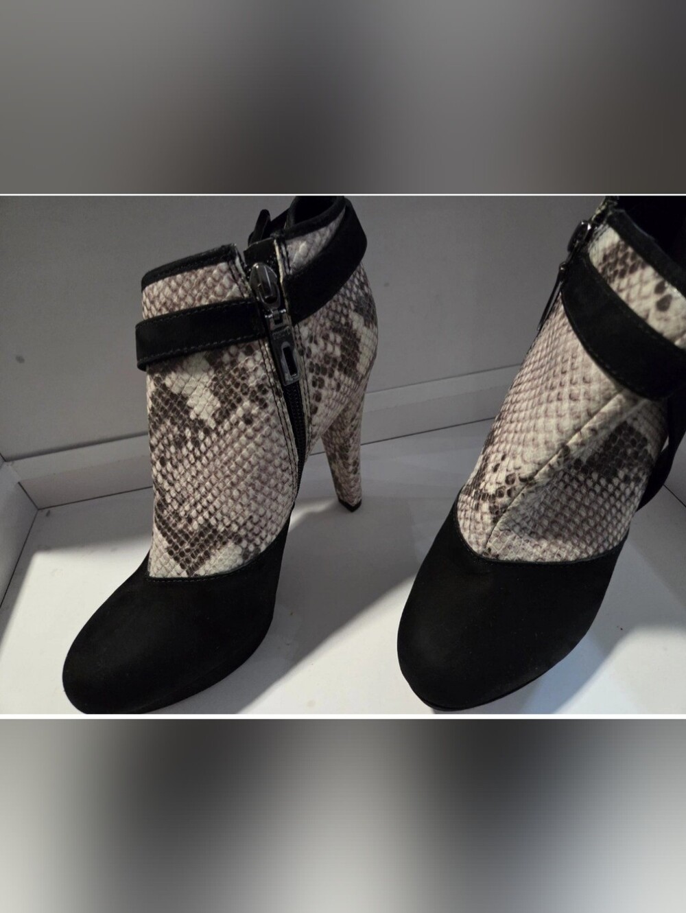 Schutz Snake Print & Black Ankle Booties Heels Size 7.5/38 Made in Bra